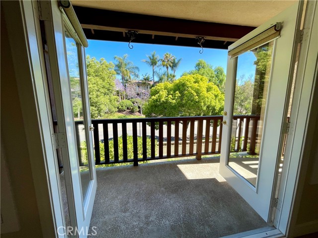 9 Bel Flora Court, Aliso Viejo CA: https://media.crmls.org/medias/75adf98a-1f19-4120-97b3-ee0b67367c93.jpg