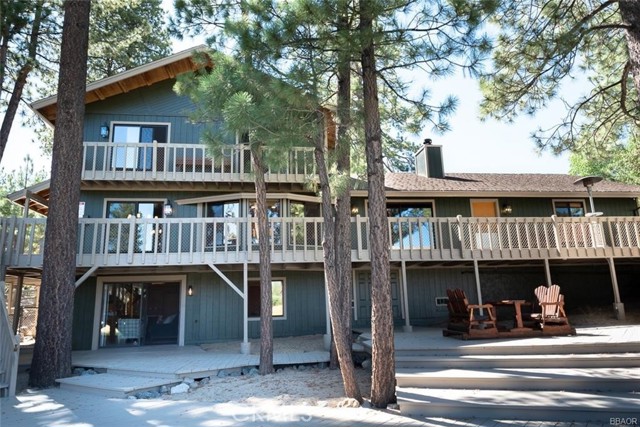 Detail Gallery Image 4 of 45 For 661 Cienega Rd, Big Bear Lake,  CA 92315 - 5 Beds | 3/1 Baths