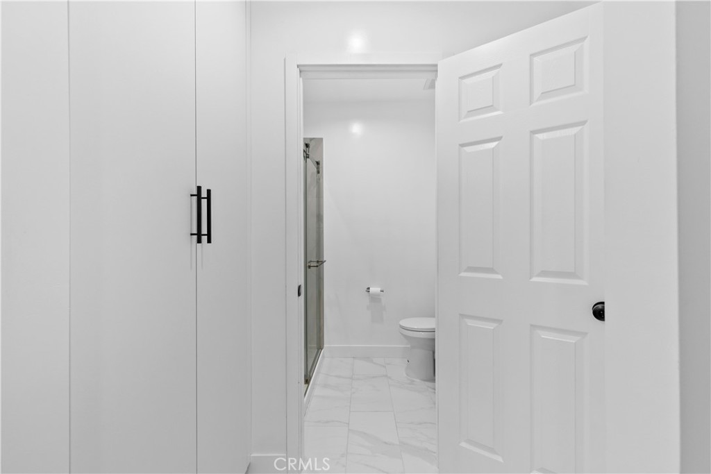 https://media.crmls.org/medias/75ae893f-5505-4005-bfe2-5dcc0146a082.jpg?preset=X-Large