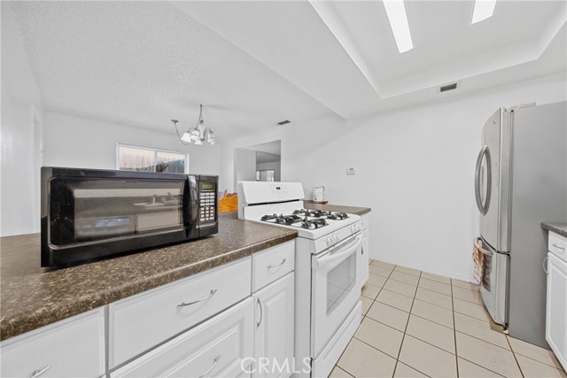 7511 Buckeye Street, Highland CA: https://media.crmls.org/medias/75af27fe-0210-47fd-9bf9-2bca0ca3f273.jpg