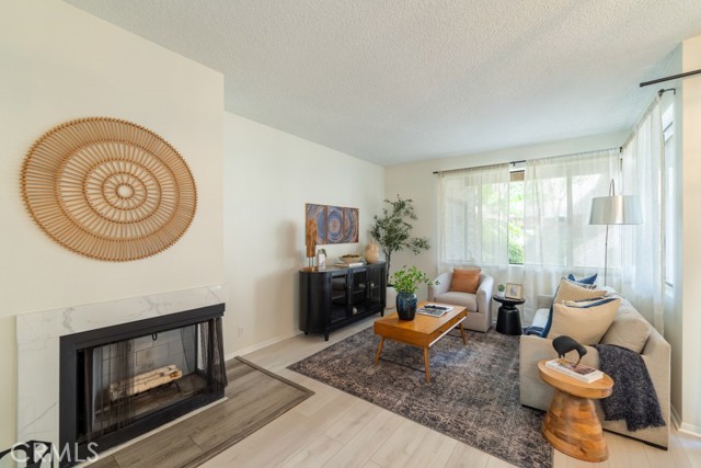 16211 Downey, 92 photo 3