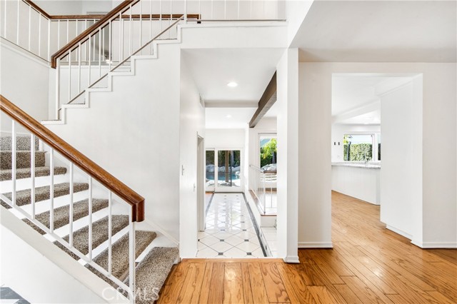 Detail Gallery Image 29 of 67 For 16293 Wayfarer Ln, Huntington Beach,  CA 92649 - 5 Beds | 3/1 Baths