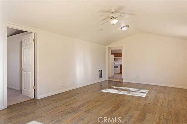 Detail Gallery Image 9 of 42 For 3628 Sycamore, Clearlake,  CA 95422 - 2 Beds | 1/1 Baths