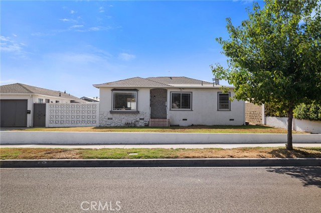 2109 N Dymond Street, Burbank CA: https://media.crmls.org/medias/75b2474f-a744-4177-ad05-48f60164fc72.jpg
