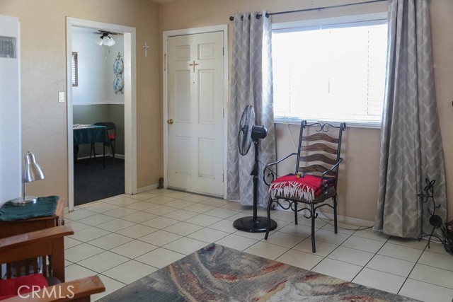 Detail Gallery Image 9 of 41 For 1420 Pleasant View Ave, Corona,  CA 92882 - 2 Beds | 2 Baths