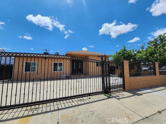 Detail Gallery Image 13 of 13 For 14608 Cohasset Street, Van Nuys,  CA 91405 - 3 Beds | 2 Baths