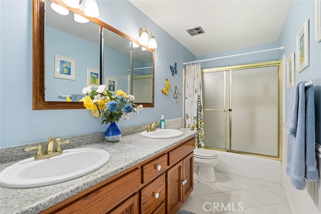 22666 Margarita Drive, Woodland Hills CA: https://media.crmls.org/medias/75b44f64-5392-4815-a567-2b64cb0b3ac0.jpg