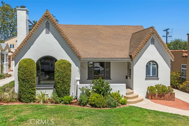 2340 Camden Avenue, Los Angeles CA: https://media.crmls.org/medias/75b46b77-d2eb-40db-acc2-ee07ac21cb8b.jpg