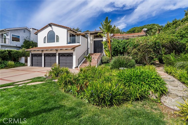 24743 Vantage Point Terrace, Malibu CA: https://media.crmls.org/medias/75b46c01-518a-4e13-9b47-89e768a4a5ad.jpg