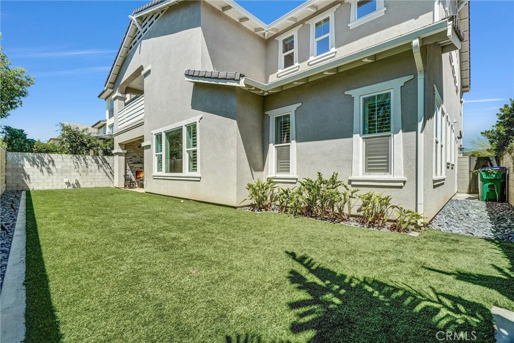 75b58981 B5ca 45ff 9de2 76cda3e405e3