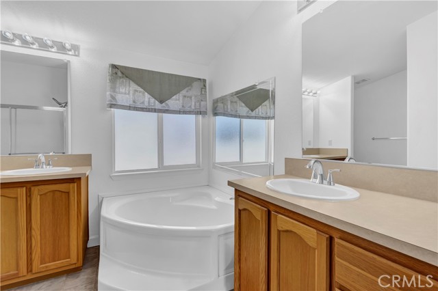 Detail Gallery Image 33 of 44 For 209 Road Runner Ln, Fountain Valley,  CA 92708 - 3 Beds | 2 Baths