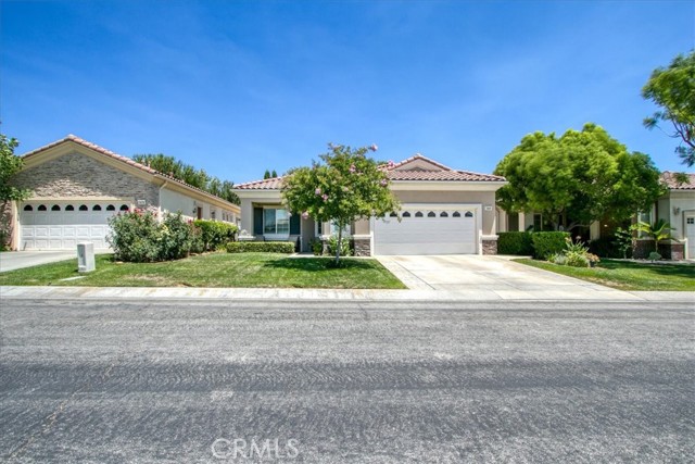 Detail Gallery Image 2 of 33 For 1664 Landmark Way, Hemet,  CA 92223 - 2 Beds | 2 Baths