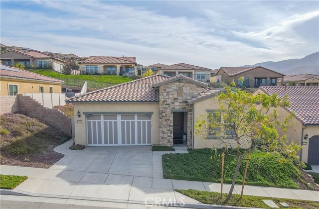 Detail Gallery Image 1 of 65 For 11121 Fourleaf Ct, Corona,  CA 92883 - 2 Beds | 2 Baths