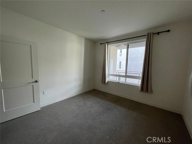 2404 Nolita, Irvine CA: https://media.crmls.org/medias/75bafb3f-6389-4288-a3a9-4dac771a033a.jpg