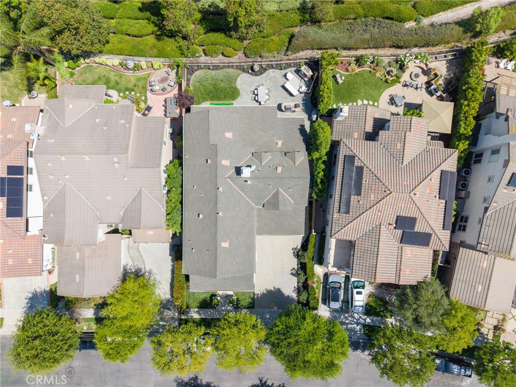 https://media.crmls.org/medias/75bbbfc9-592f-41e2-98c5-1b970b985f42.jpg?preset=X-Large