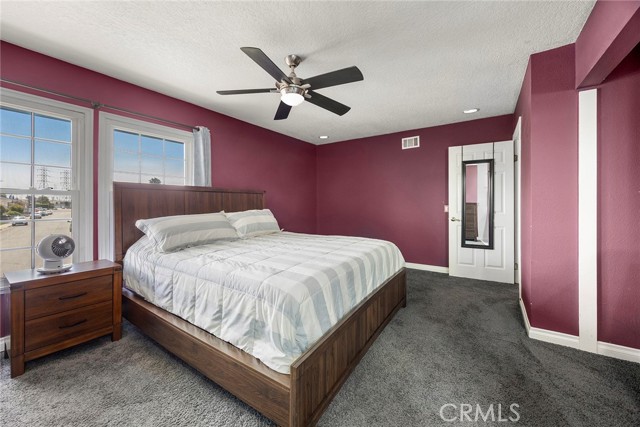 9461 Pier Drive, Huntington Beach CA: https://media.crmls.org/medias/75be39b6-2daa-430a-a1da-8761113dd893.jpg