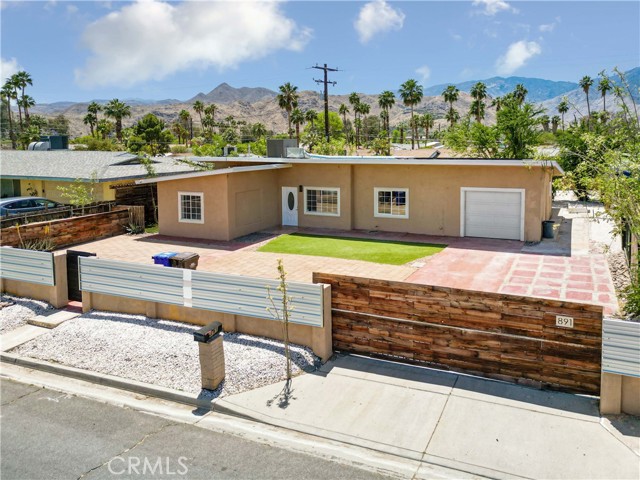 Detail Gallery Image 1 of 36 For 891 S Avenida Evelita, Palm Springs,  CA 92264 - 4 Beds | 2 Baths