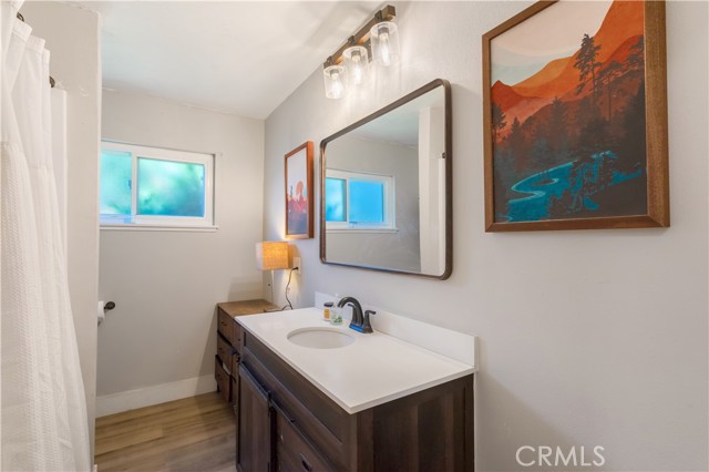 950 N Milford Street, Orange CA: https://media.crmls.org/medias/75c0c7ce-ab9c-474e-a7ad-f5f135d788a5.jpg