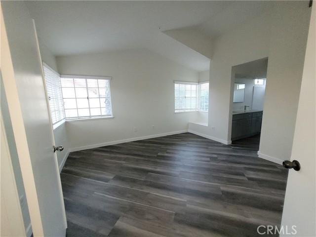 13611 Amanda Street, Fontana CA: https://media.crmls.org/medias/75c10577-5dbb-4c05-8c33-ac585cdf8731.jpg