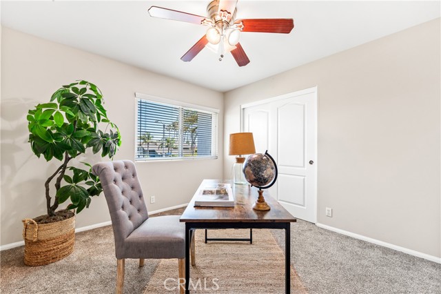 18202 Foss Lane, Huntington Beach CA: https://media.crmls.org/medias/75c11c15-f436-43ba-9b20-b51ebba889cb.jpg