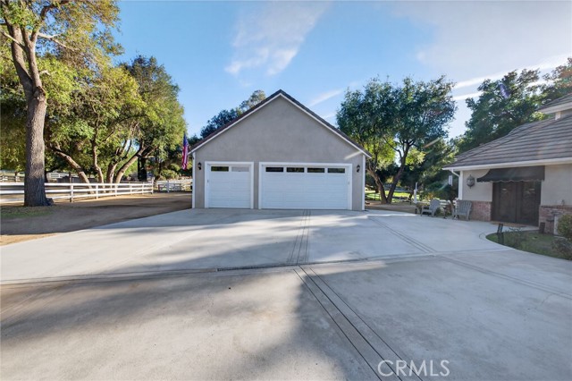 Detail Gallery Image 7 of 75 For 40833 Calle Bandido, Murrieta,  CA 92562 - 8 Beds | 7/2 Baths