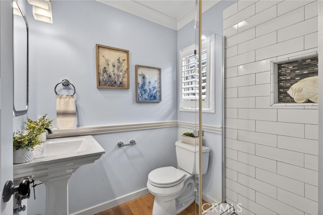 Detail Gallery Image 24 of 41 For 1659 3rd St, Manhattan Beach,  CA 90266 - 4 Beds | 3/1 Baths