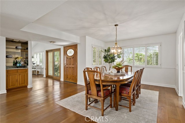 Detail Gallery Image 14 of 62 For 860 Calle Del Sol, Upland,  CA 91784 - 3 Beds | 3 Baths