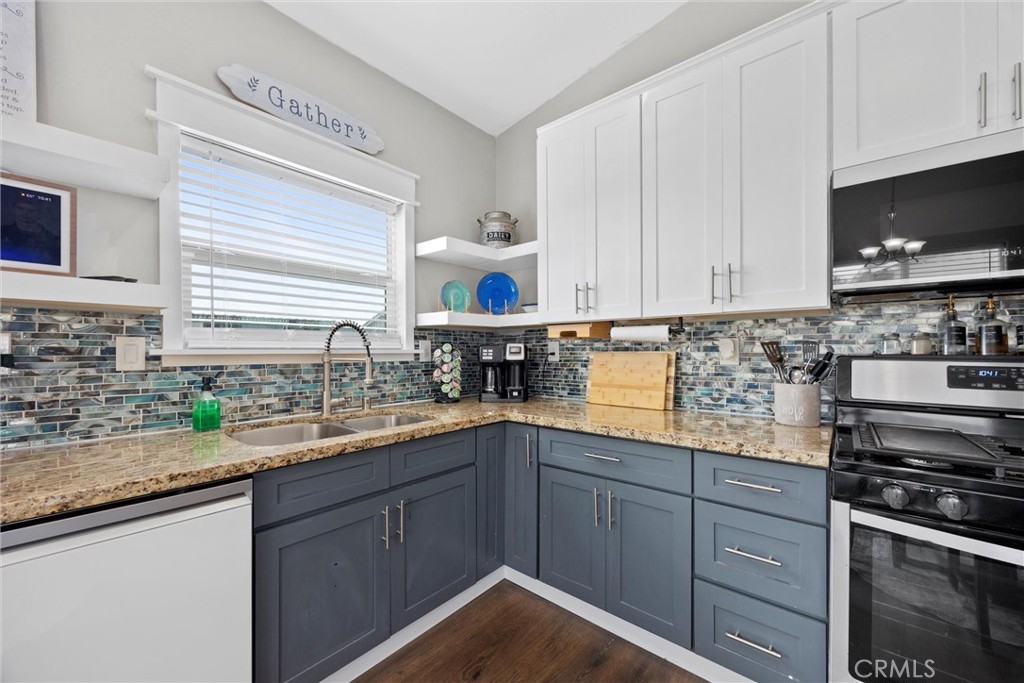 75C3C263 C1B7 4Dff 914E 1Bfff315F810 9907 Turning Leaf, Bakersfield, Ca 93306 &Lt;Span Style='BackgroundColor:transparent;Padding:0Px;'&Gt; &Lt;Small&Gt; &Lt;I&Gt; &Lt;/I&Gt; &Lt;/Small&Gt;&Lt;/Span&Gt;