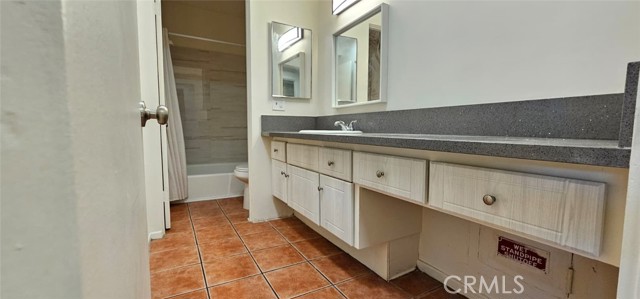 Detail Gallery Image 23 of 34 For 206 N Park View St #103,  Los Angeles,  CA 90026 - 1 Beds | 1 Baths