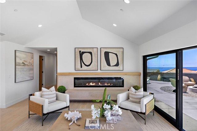 820 Calle Mendoza, San Clemente CA: https://media.crmls.org/medias/75c42611-a601-4727-b9f5-0dca377db1d5.jpg