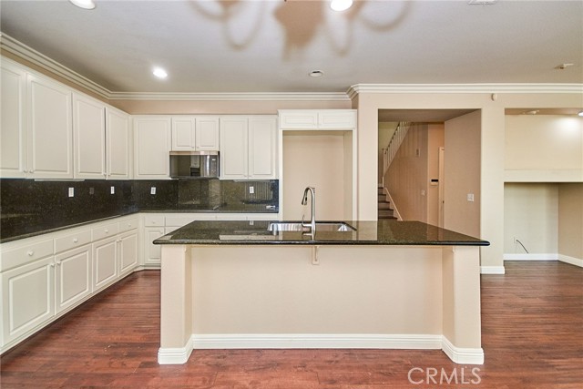 Detail Gallery Image 10 of 35 For 7586 Massachusetts Pl, Rancho Cucamonga,  CA 91730 - 5 Beds | 3 Baths