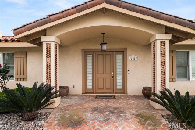 Detail Gallery Image 3 of 40 For 30587 Los Altos, Redlands,  CA 92373 - 4 Beds | 2/1 Baths