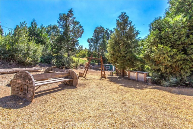 Detail Gallery Image 24 of 62 For 39065 Oak Glen Rd, Oak Glen,  CA 92399 - 2 Beds | 2 Baths