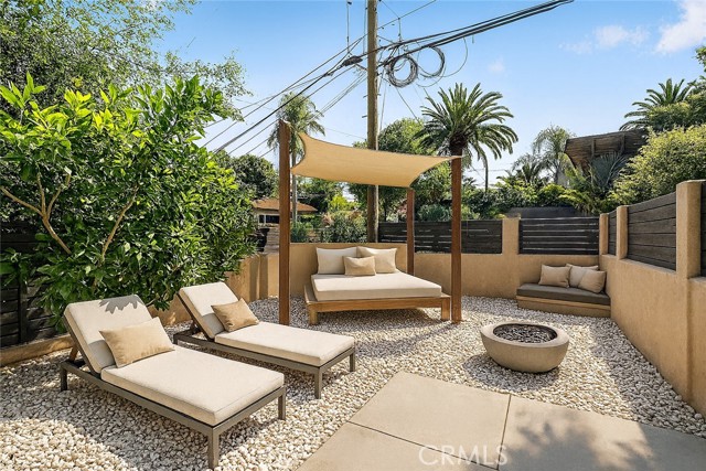 Detail Gallery Image 25 of 29 For 3822 Clayton Ave, Los Angeles,  CA 90027 - 4 Beds | 2/1 Baths