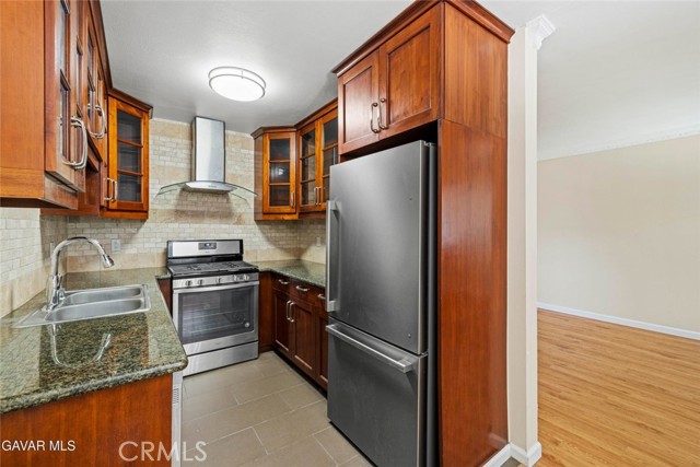 Detail Gallery Image 11 of 33 For 3220 Altura Ave #220,  Glendale,  CA 91214 - 1 Beds | 1 Baths