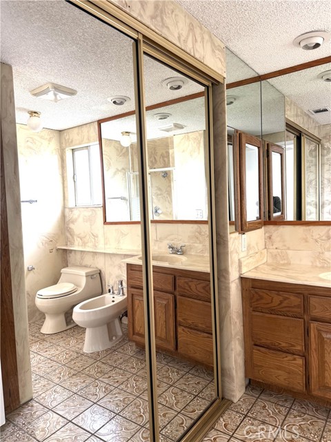 11903 Groveside Avenue, Whittier CA: https://media.crmls.org/medias/75c6b059-f950-4f6c-8f4a-eb7fa0ae374c.jpg