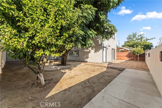 14592 Lyle Street, Sylmar CA: https://media.crmls.org/medias/75c75931-f52a-4d39-b7dc-8e88e4e6eed6.jpg