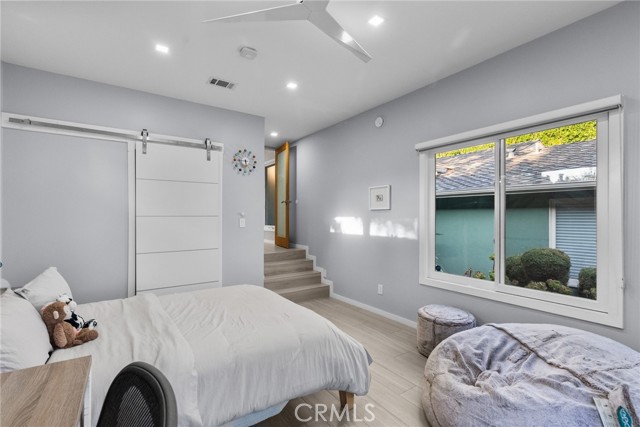 3051 Gertrude Avenue, La Crescenta CA: https://media.crmls.org/medias/75c76722-d615-4e28-bb4a-5583fec5ebba.jpg
