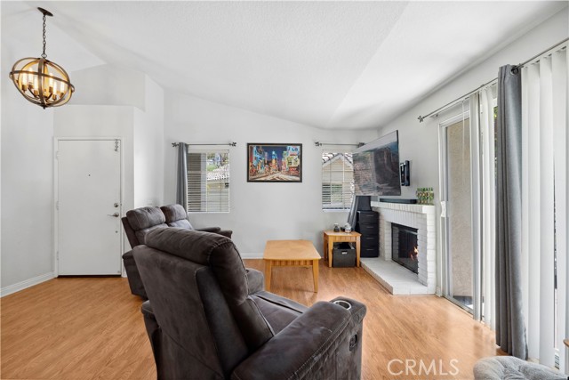 20981 Oakville, Lake Forest CA: https://media.crmls.org/medias/75c8137c-499d-49b8-8ee3-da64ffaab6aa.jpg