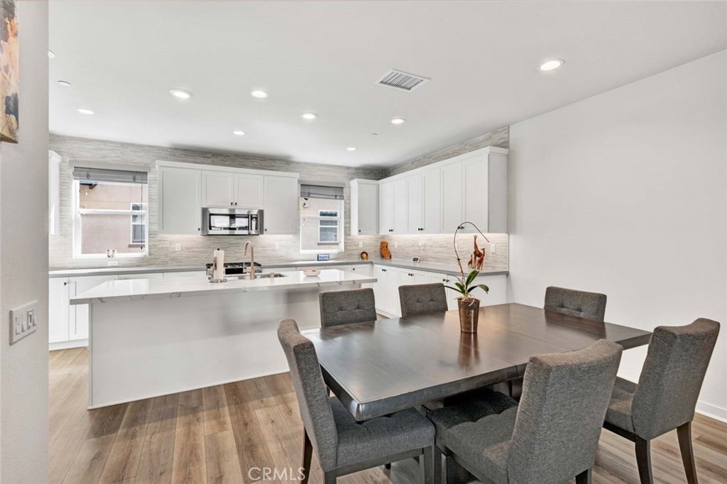 75c86e0b 1c7d 48a9 8a86 C89938b48d1b