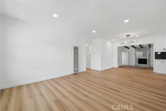 Detail Gallery Image 6 of 35 For 611 S Thorson Ave, Compton,  CA 90221 - 3 Beds | 2 Baths