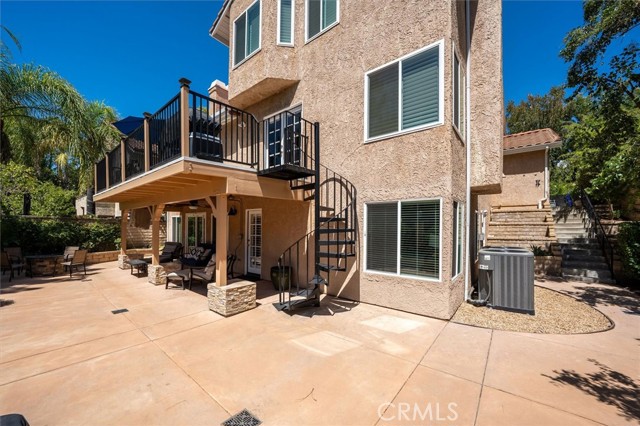 Detail Gallery Image 30 of 59 For 23456 Thornewood Dr, Newhall,  CA 91321 - 6 Beds | 4 Baths
