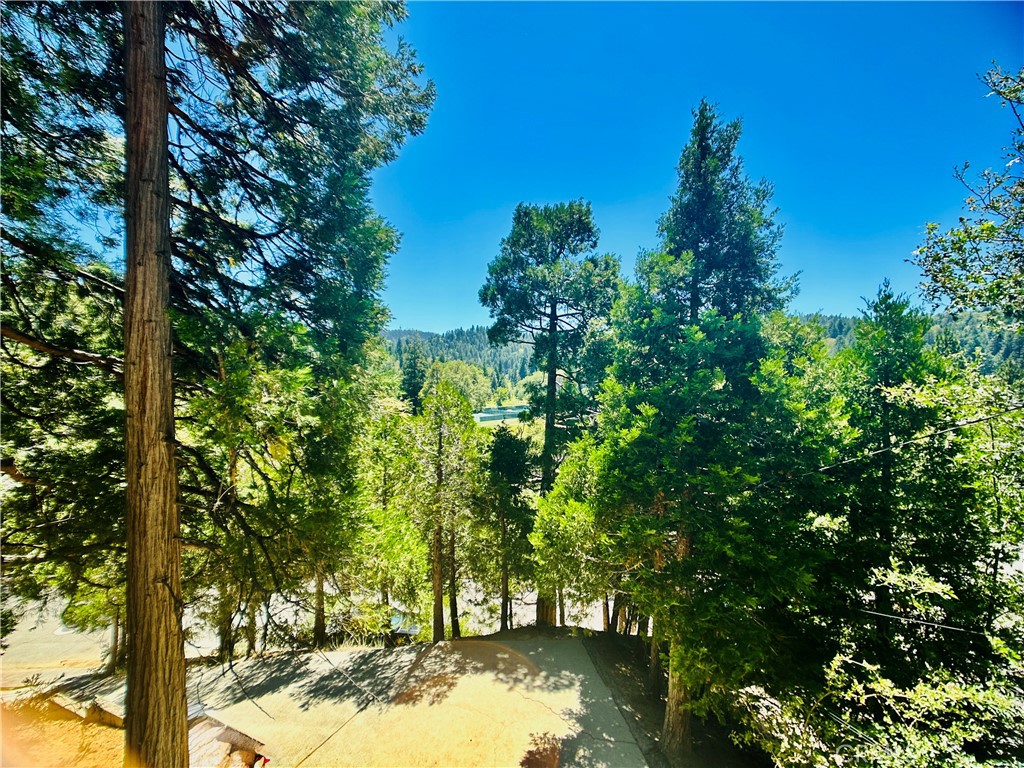 https://media.crmls.org/medias/75ca444c-7071-4f03-8b23-2101a482ea08.jpg?preset=X-Large