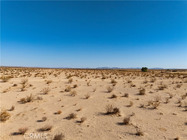 Detail Gallery Image 12 of 25 For 69050 Emerald St, Twentynine Palms,  CA 92277 - – Beds | – Baths