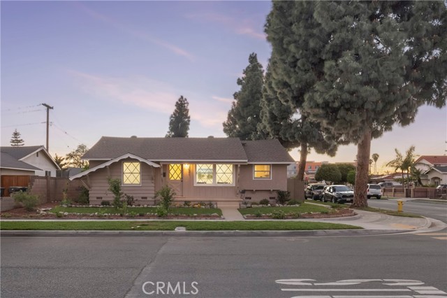 Detail Gallery Image 5 of 65 For 3691 Cortner, Long Beach,  CA 90808 - 3 Beds | 2 Baths