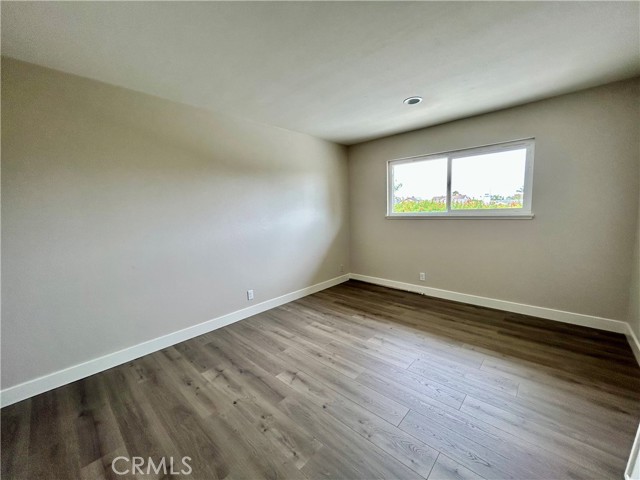 Detail Gallery Image 13 of 25 For 17112 Saint Andrews Ln, Huntington Beach,  CA 92649 - 4 Beds | 2/1 Baths