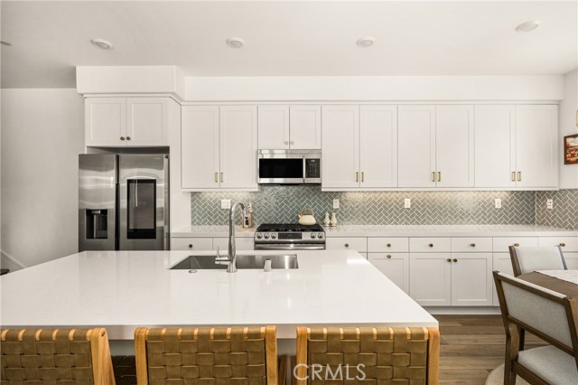 Detail Gallery Image 13 of 51 For 1613 Jade Road, Mission Viejo,  CA 92694 - 3 Beds | 3 Baths