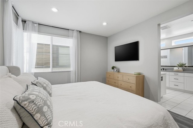 Detail Gallery Image 25 of 59 For 2144 Swallowtail Walk, Gardena,  CA 90249 - 4 Beds | 2/2 Baths