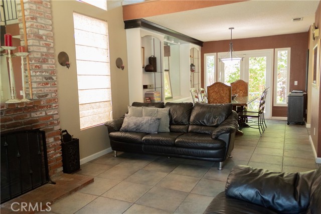 11537 Mount Hood Court, Rancho Cucamonga CA: https://media.crmls.org/medias/75ccc9f5-b24d-4c16-ad20-c720043cb92c.jpg