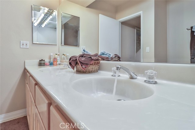 Detail Gallery Image 24 of 45 For 4915 Tyrone Ave #204,  Sherman Oaks,  CA 91423 - 1 Beds | 1 Baths